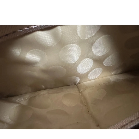 Kate Spade zip around wallet - Picture 5 of 6